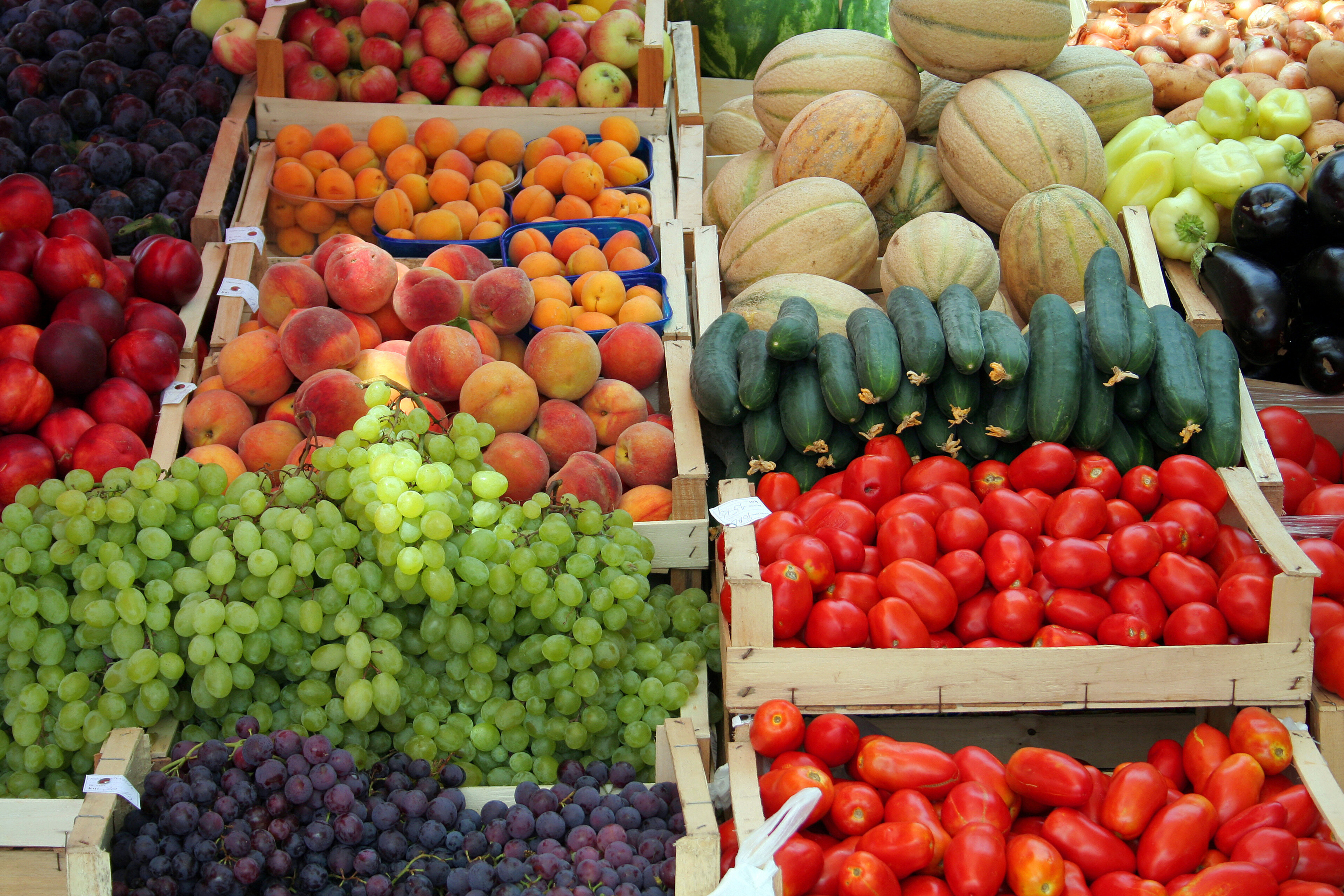 A imagem mostra um hortifruti